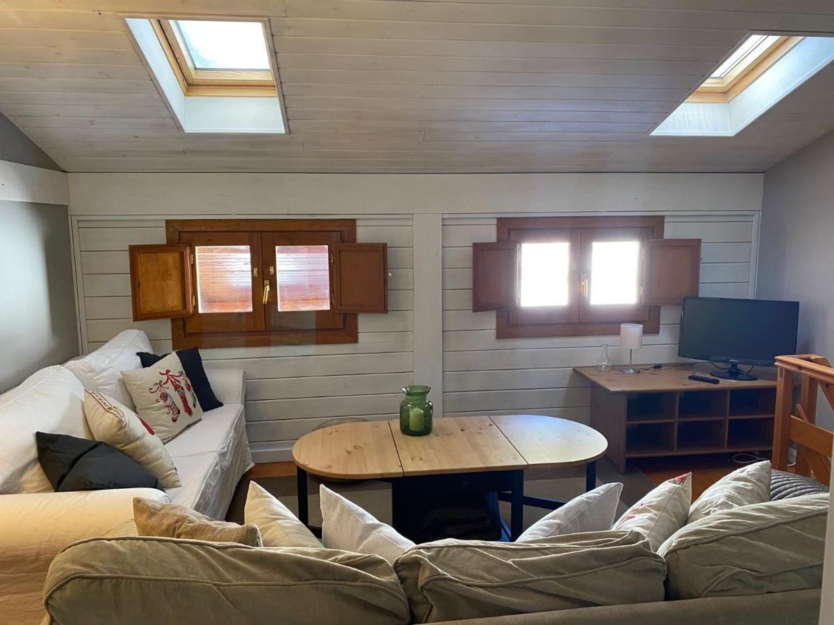 Acogedora Buardilla Duplex 6 Pax Apartment Incles Exterior photo