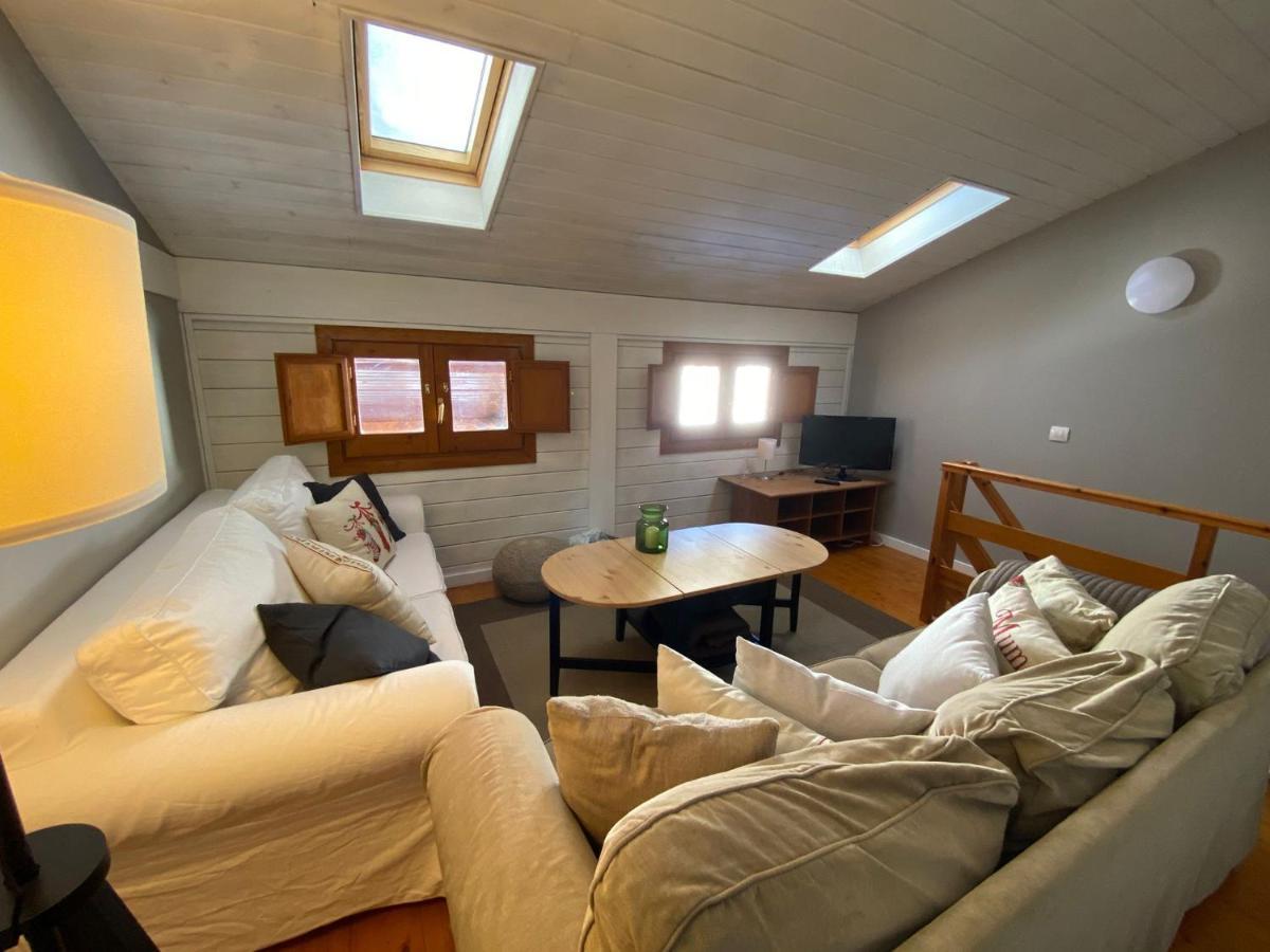Acogedora Buardilla Duplex 6 Pax Apartment Incles Exterior photo