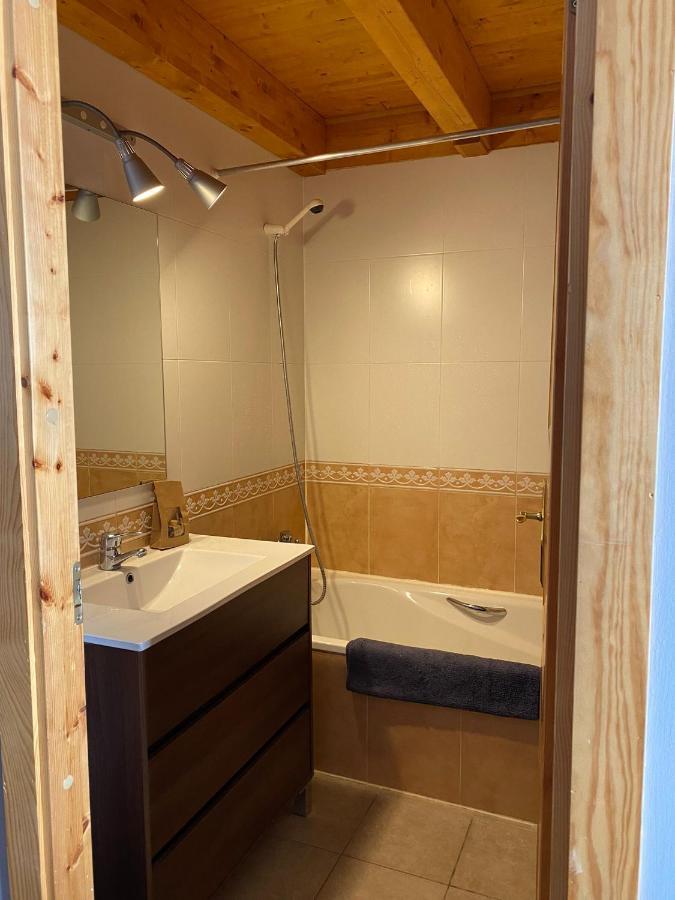 Acogedora Buardilla Duplex 6 Pax Apartment Incles Exterior photo